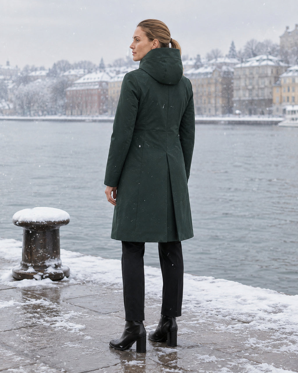 Eira citykappa med dold huva